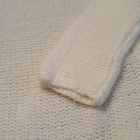 POSH SHOW. Anthro John + Jenn Distressed Sweater - Picture 6 of 8